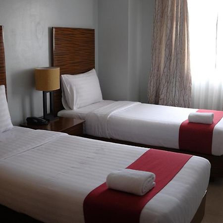 Sebastien Hotel Мактан Екстер'єр фото